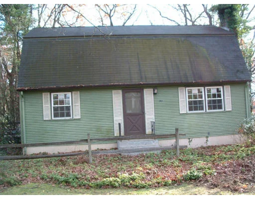 Unit for sale at 5 Northridge Rd, Westfield, MA 01085