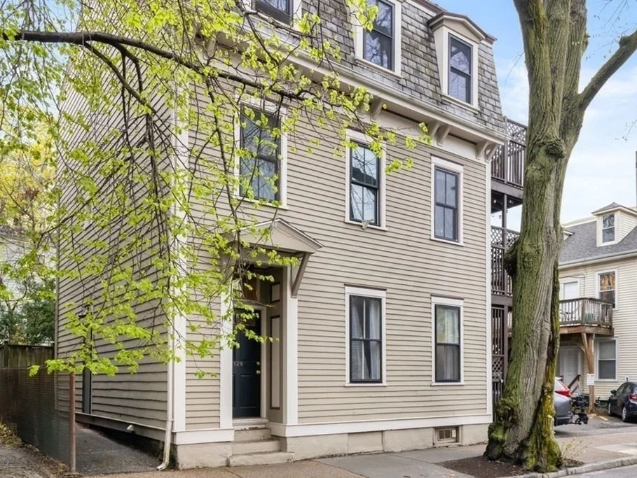 Unit for sale at 126 Browne St, Brookline, MA 02446