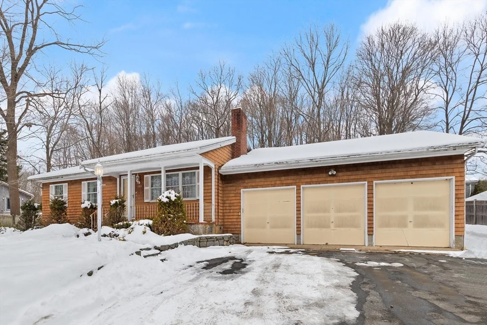Unit for sale at 103 Martin St, Essex, MA 01929
