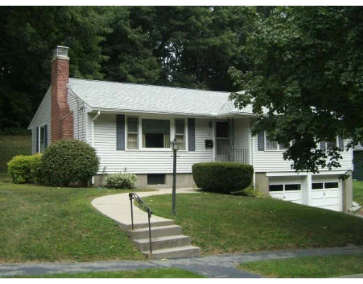 Unit for sale at 11 Pompano Rd, Worcester, MA 01605