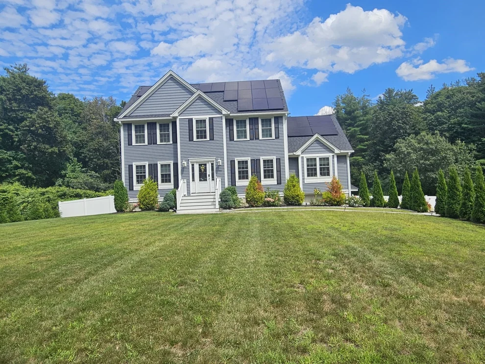 Unit for sale at 399 North Street, Tewksbury, MA 01876