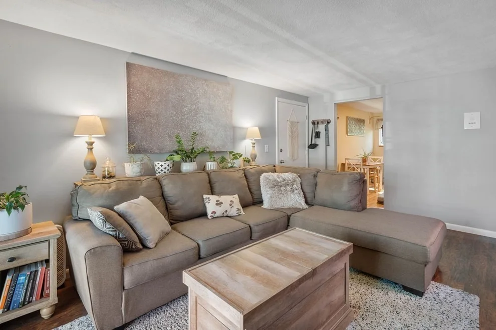Unit for sale at 8 Woodcrest Ct, Weymouth, MA 02190