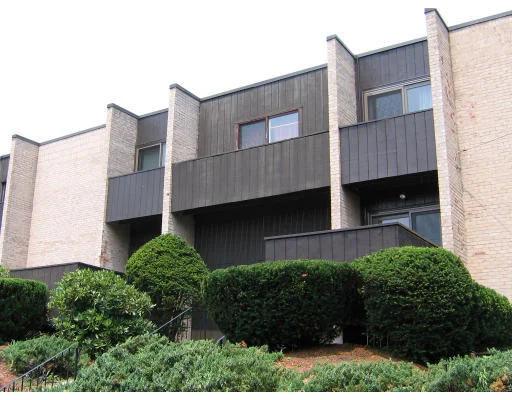 Unit for sale at 82 Centre St, Quincy, MA 02169