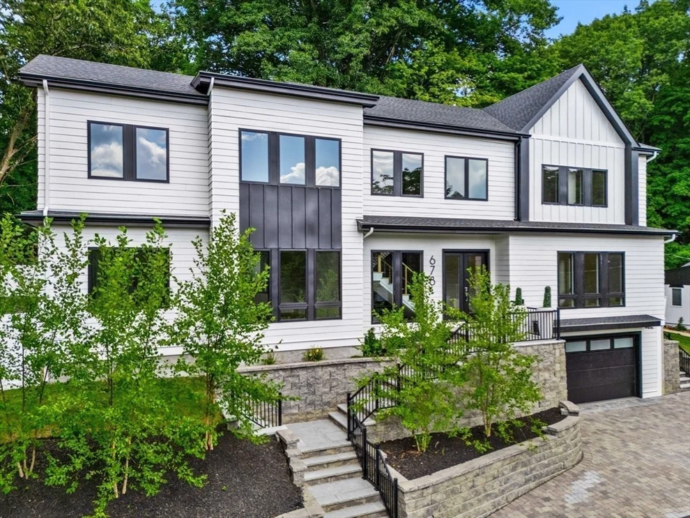 Unit for sale at 678 Dedham, Newton, MA 02459