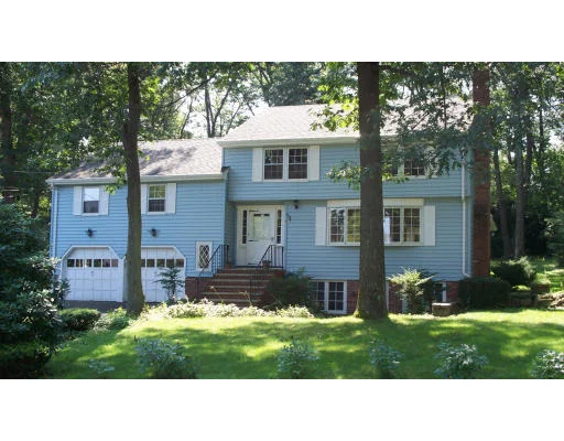Unit for sale at 6 Plymouth Road, Winchester, MA 01890