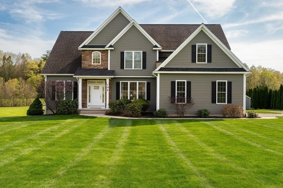 Unit for sale at 102 Gunn Rd, Southampton, MA 01073
