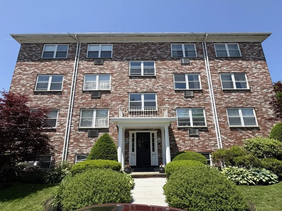 Unit for sale at 59 Prospect Street, Marblehead, MA 01945
