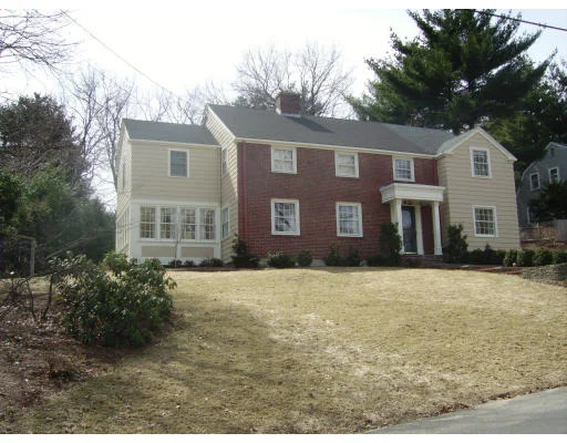 Unit for sale at 4 Atherton Rd, Winchester, MA 01890