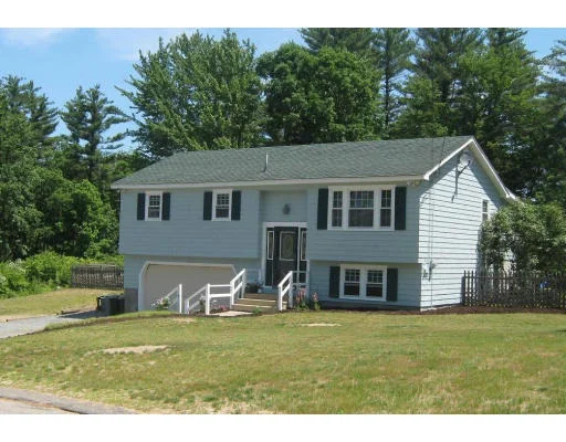 Unit for sale at 34 Maplewood Dr, Townsend, MA 01469