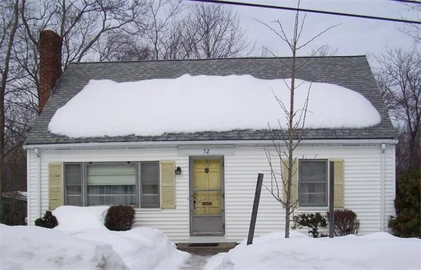 Unit for sale at 52 Beacon Street Cir, Milton, MA 02186