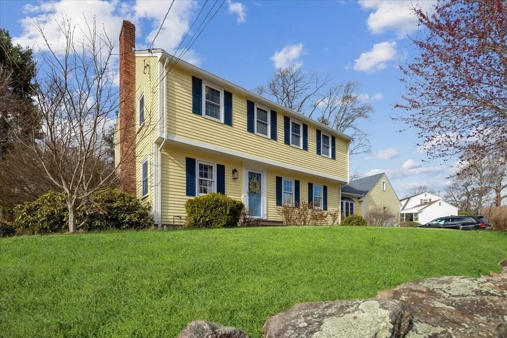 Unit for sale at 12 Longmeadow Rd, Medfield, MA 02052
