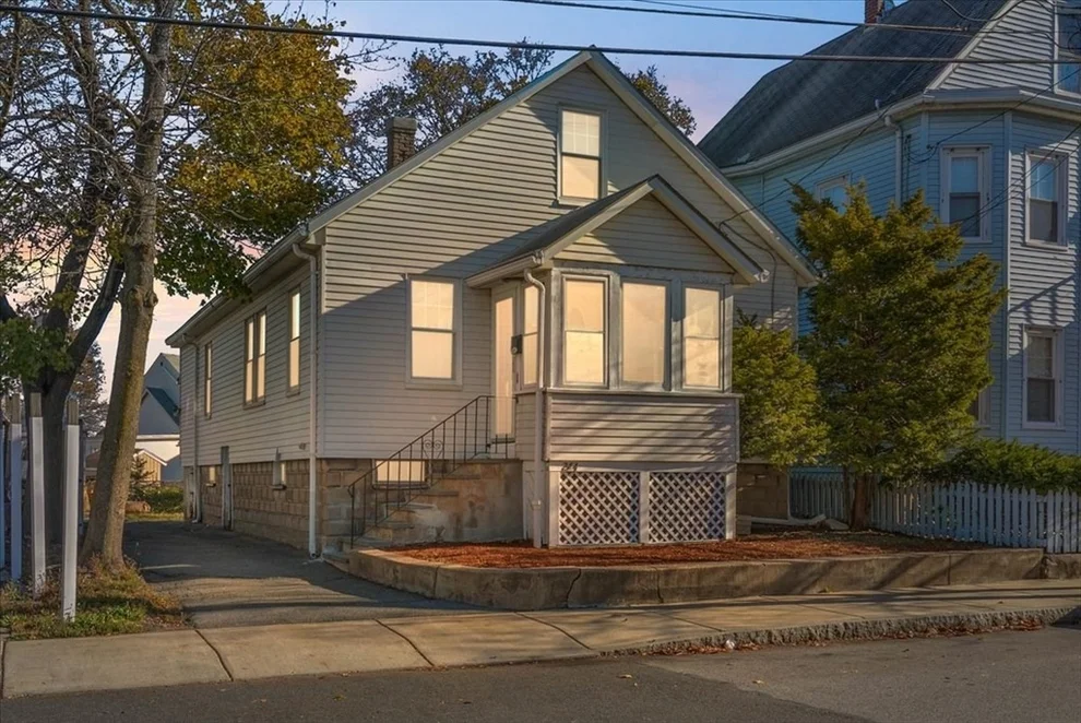 Unit for sale at 244 Shute St, Everett, MA 02151
