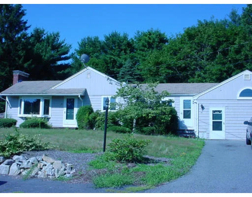 Unit for sale at 28 Dudley Ln, Marshfield, MA 02050