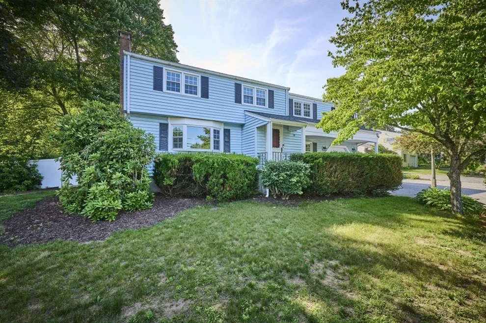 Unit for sale at 10 Locust St, Burlington, MA 01803
