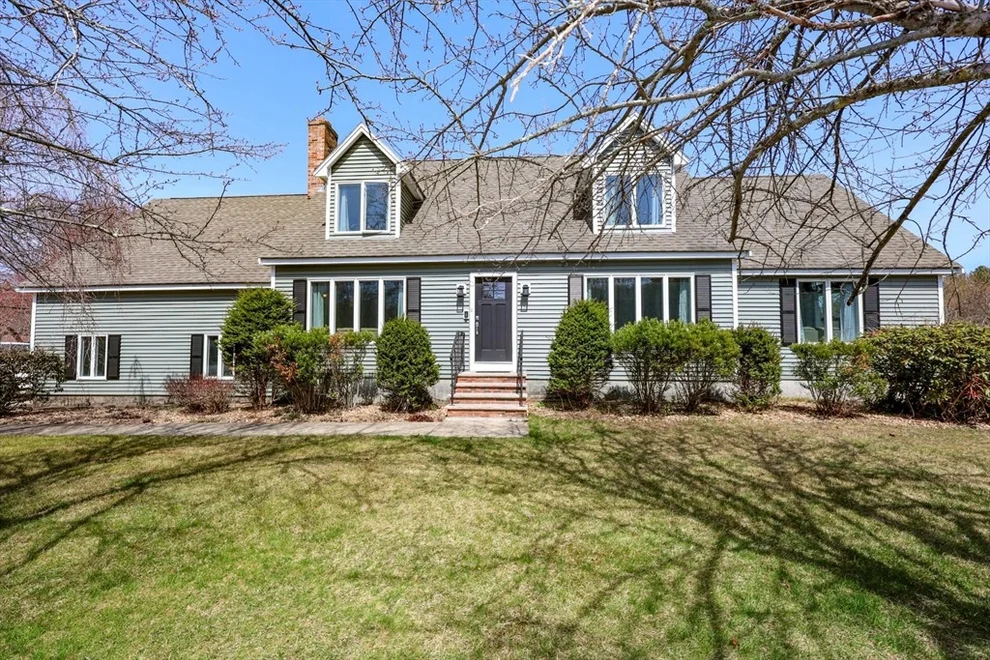 Unit for sale at 2 Natalie Rd, Chelmsford, MA 01824