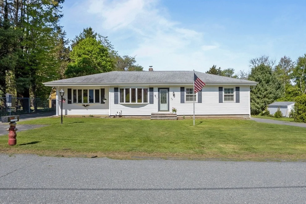 Unit for sale at 23 Mulberry Ln, Tiverton, RI 02878