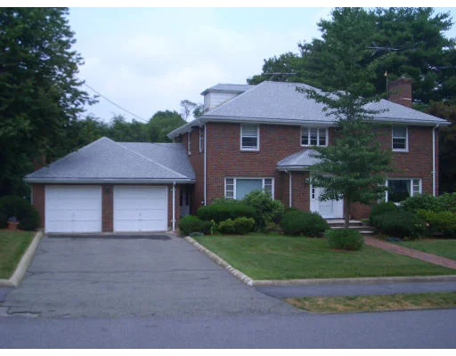 Unit for sale at 11 Vose Hill Rd, Milton, MA 02186