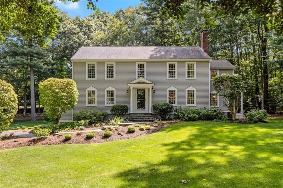 Unit for sale at 198 Pine St, Norwell, MA 02061