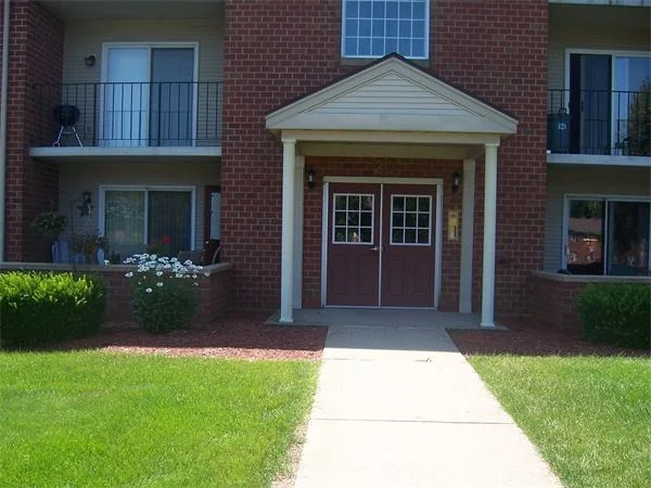 Unit for sale at 20 Maple Crest Drive, Holyoke, MA 01040