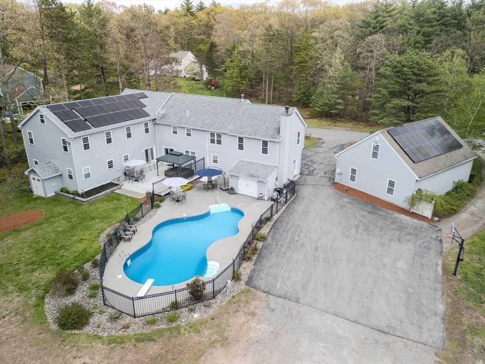 Unit for sale at 11 Longwood Dr, Lunenburg, MA 01462