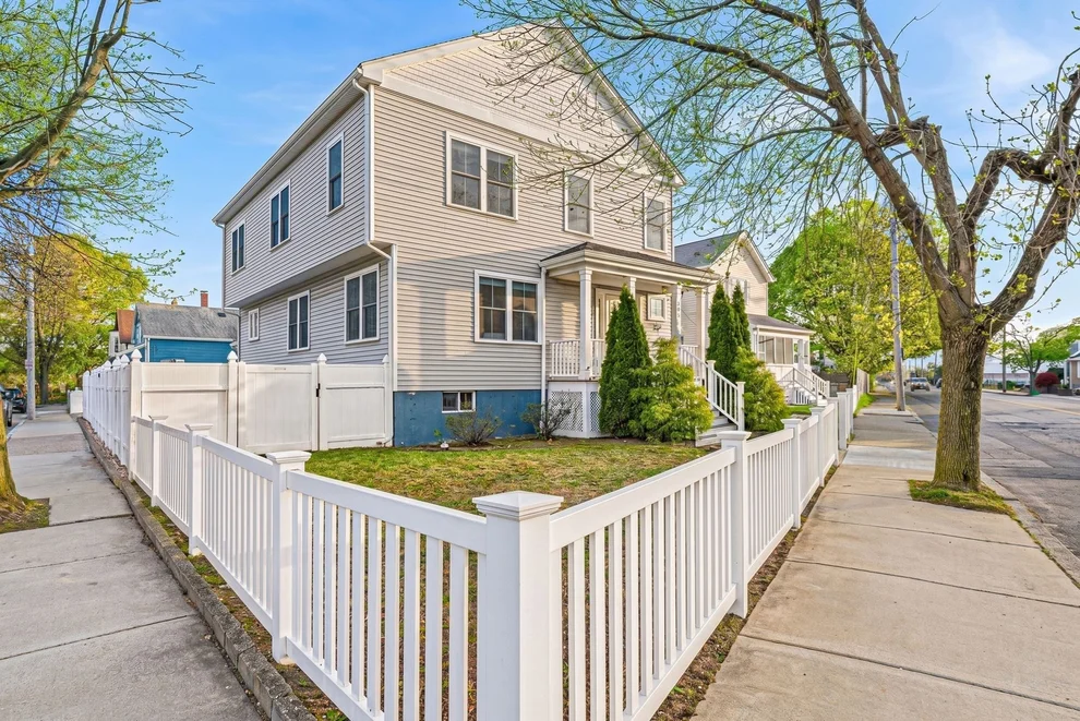 Unit for sale at 305 Lynn St, Malden, MA 02148