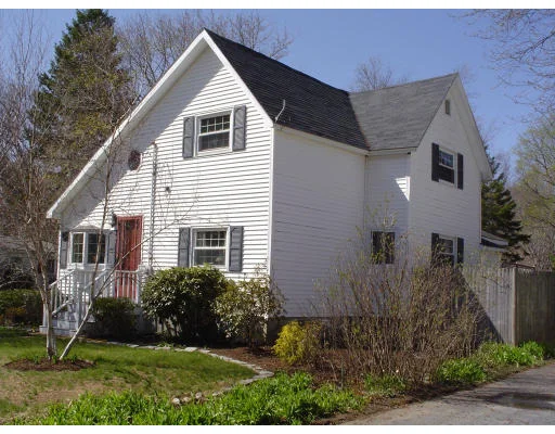 Unit for sale at 23 Porter Street, Wenham, MA 01984