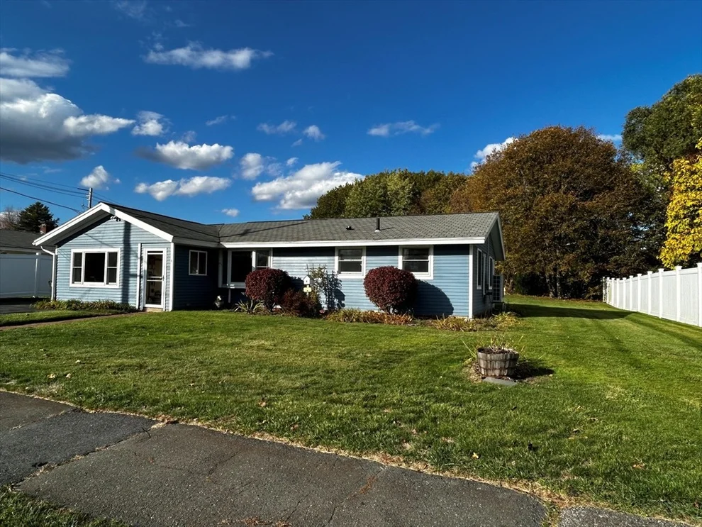 Unit for sale at 4 Brookvale Drive, Danvers, MA 01923