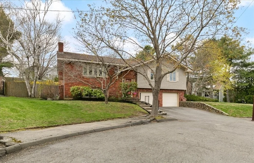 Unit for sale at 7 Peter Circle, Marblehead, MA 01945