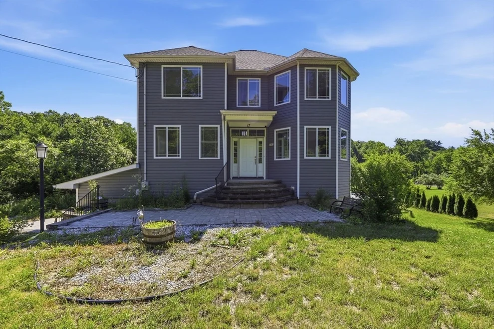 Unit for sale at 17 Russellville Rd, Westfield, MA 01085