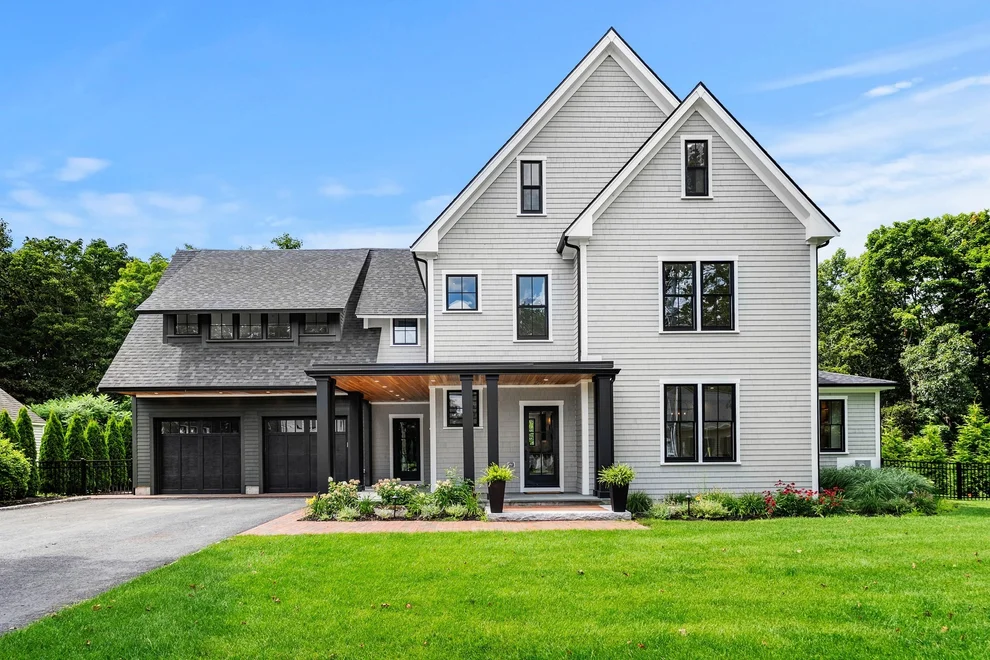 Unit for sale at 12 Roosevelt Pl, Newburyport, MA 01950