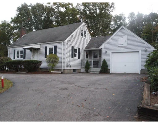 Unit for sale at 23 Meadowview Rd, Foxboro, MA 02035