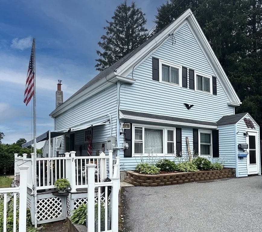 Unit for sale at 101R Peck St, Franklin, MA 02038