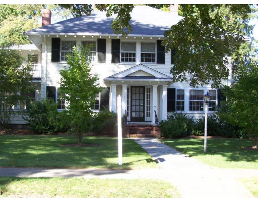 Unit for sale at 85 Meredith Cir, Milton, MA 02186