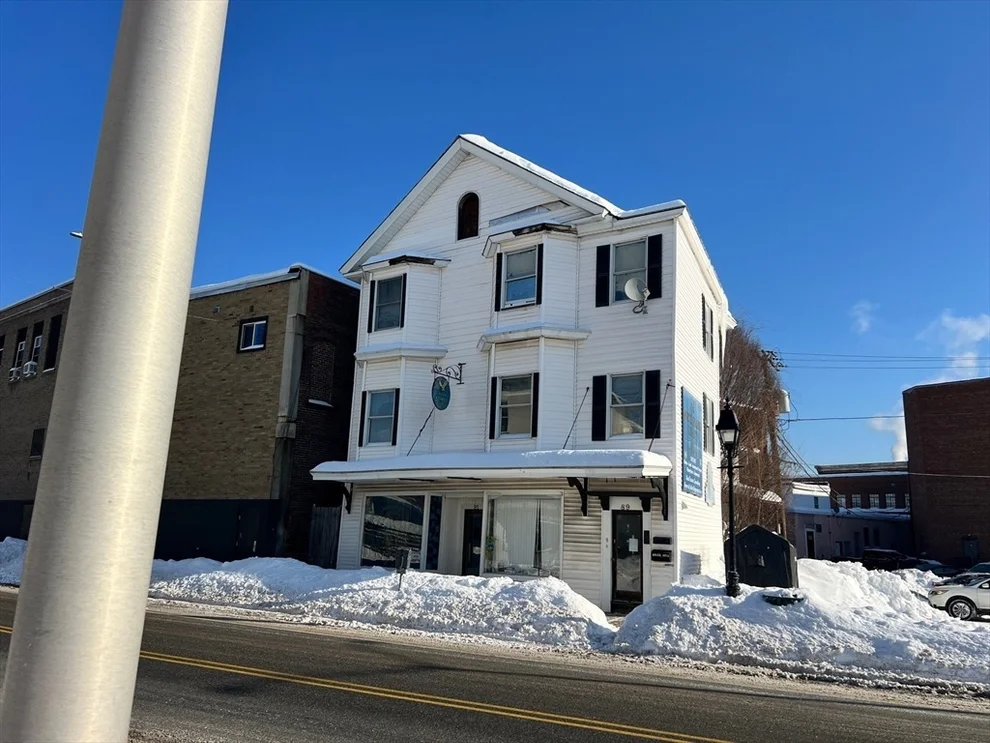 Unit for sale at 89 Exchange Street, Athol, MA 01331