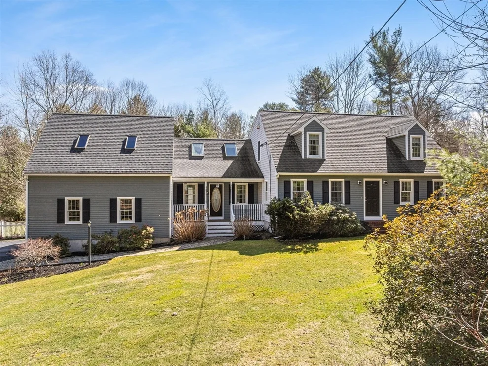 Unit for sale at 39 Malbone St, Lakeville, MA 02347