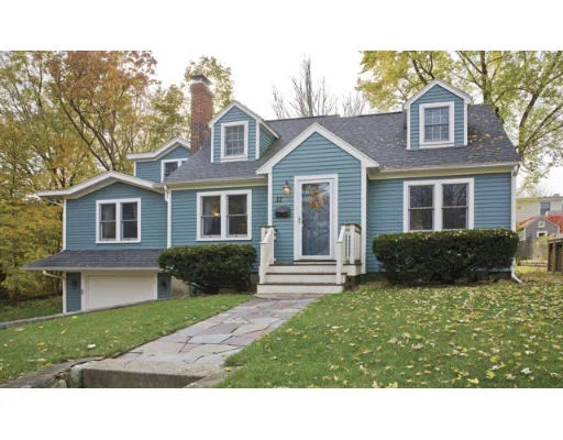 Unit for sale at 11 Cumberland Road, Newton, MA 02465