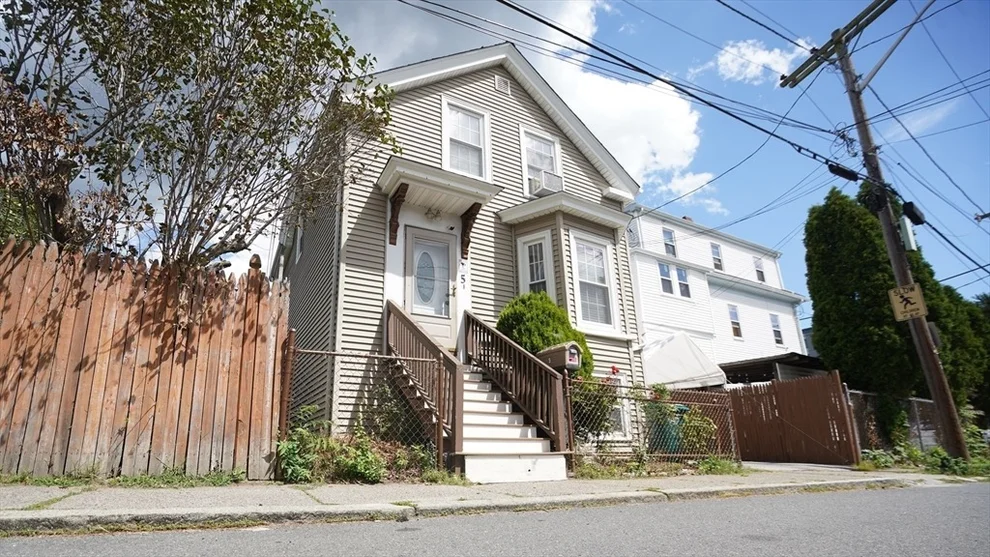 Unit for sale at 5 Whittier St, Lynn, MA 01902