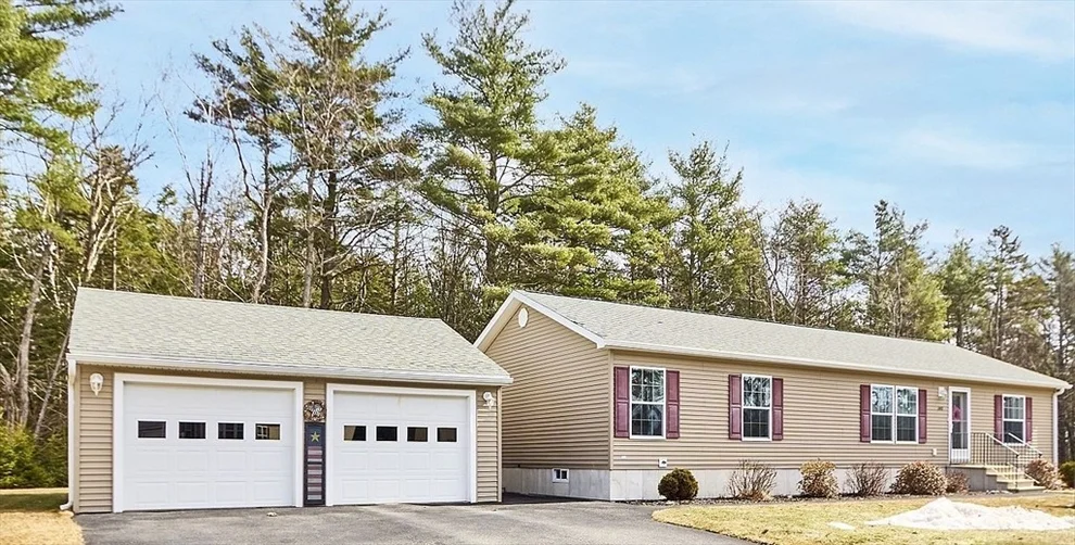 Unit for sale at 140 Ruby Road, Gardner, MA 01440