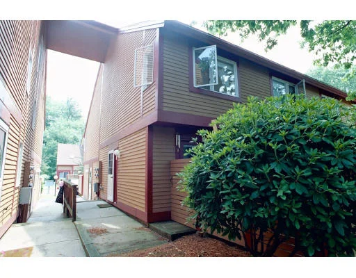 Unit for sale at 43 C Meadow Pond Dr., Leominster, MA 01453