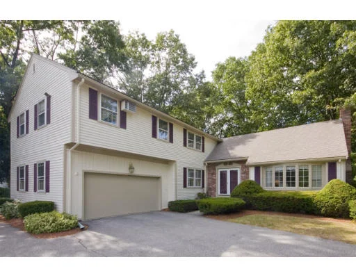 Unit for sale at 5 Rutledge Ter, Waltham, MA 02452