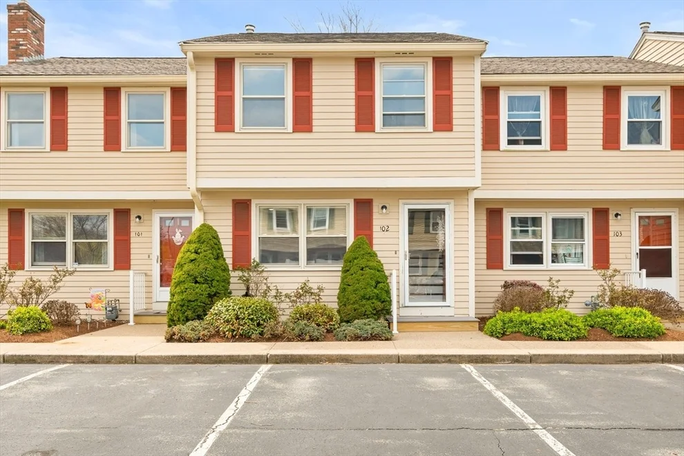 Unit for sale at 102 Ocean Meadows, Fairhaven, MA 02719