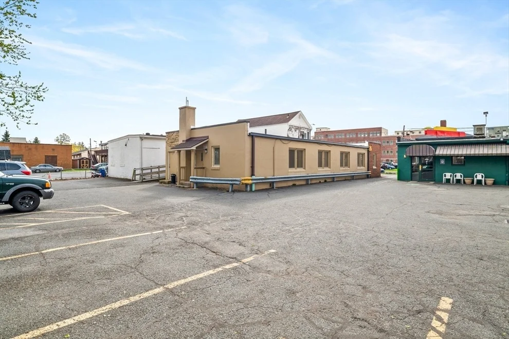 Unit for sale at 68 Westfield St, West Springfield, MA 01089