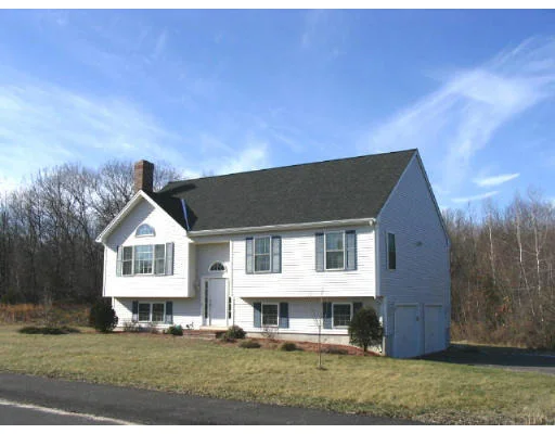 Unit for sale at 19 Hamilton Way, Holbrook, MA 02343