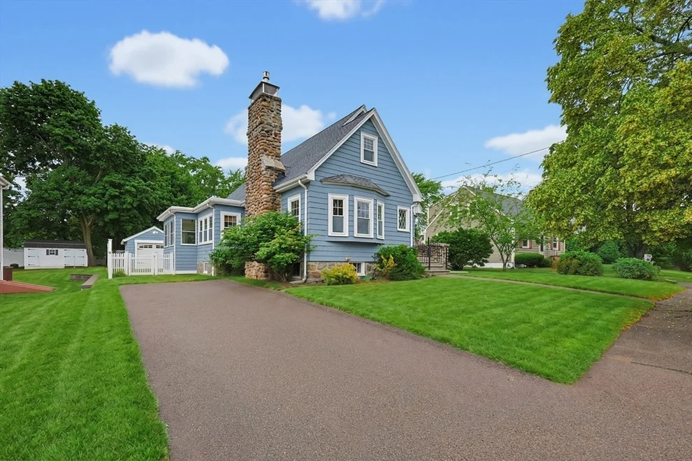 Unit for sale at 255 Madison St, Dedham, MA 02026