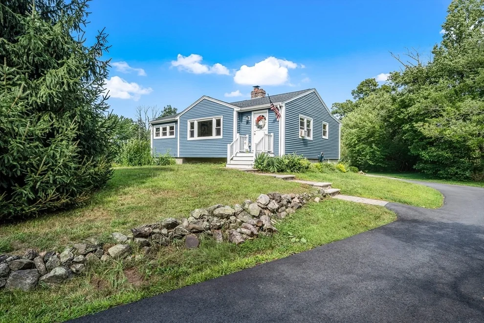 Unit for sale at 201 Old Burley St, Danvers, MA 01923