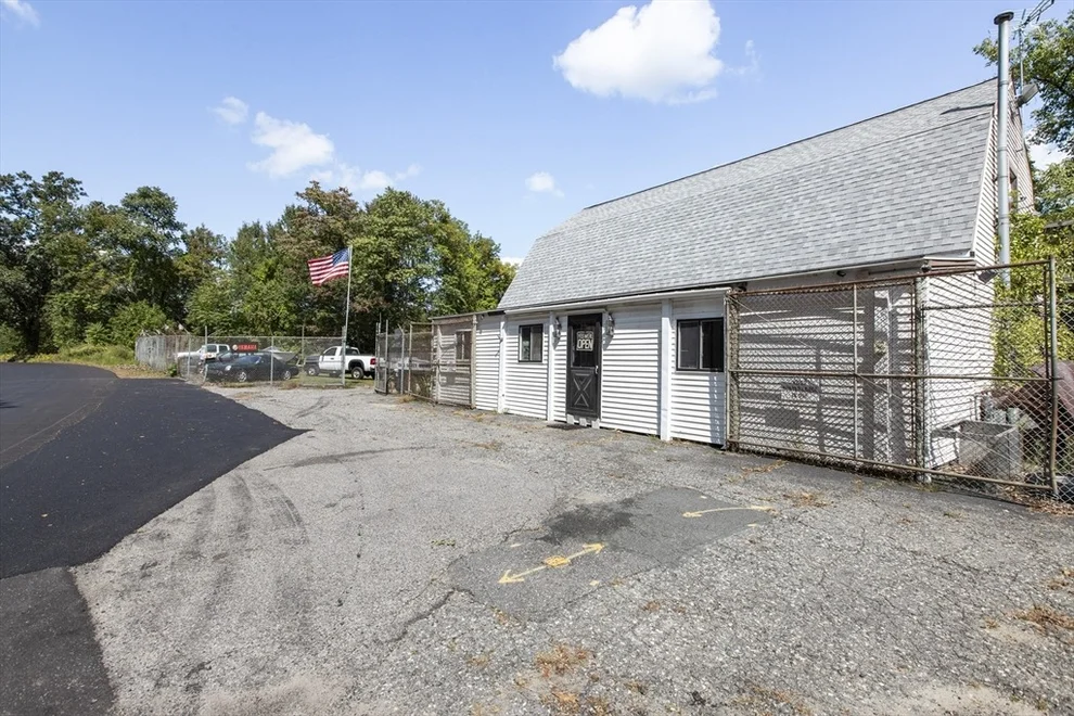 Unit for sale at 112 Providence Rd, Sutton, MA 01590