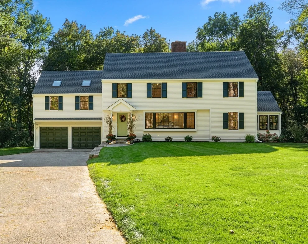 Unit for sale at 95 Sylvan Ln, Weston, MA 02493