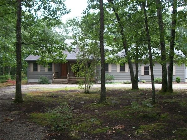 Unit for sale at 161 Chestnut St., Uxbridge, MA 01569