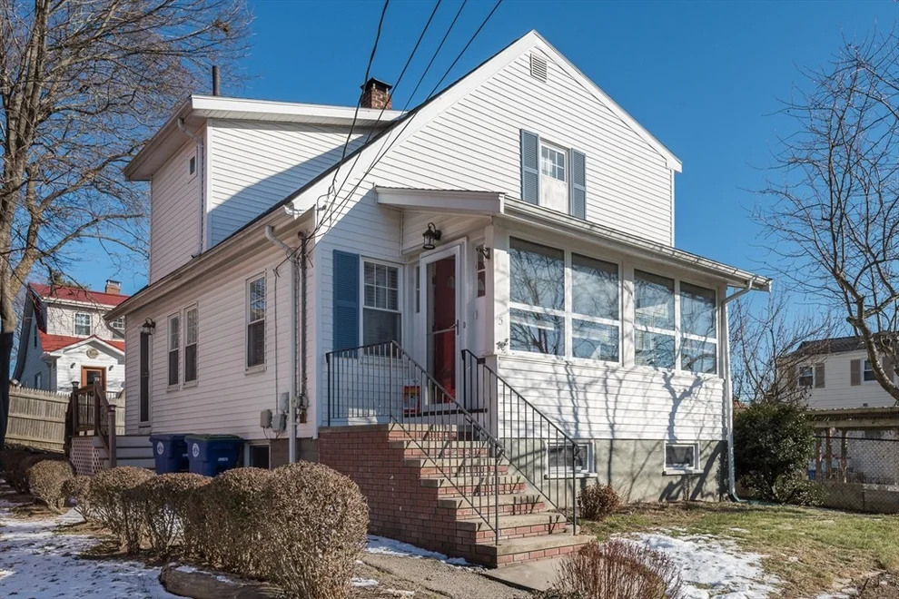 Unit for sale at 5 Spencer St, Braintree, MA 02184