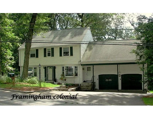 Unit for sale at 9 Crestwood Dr, Framingham, MA 01701